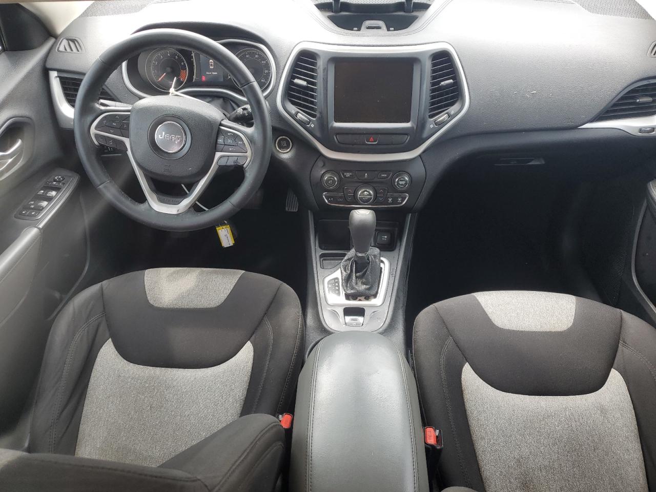 2014 Jeep Cherokee Latitude Fw VIN: 1C4PJLCS0EW102817 Lot: 82032415