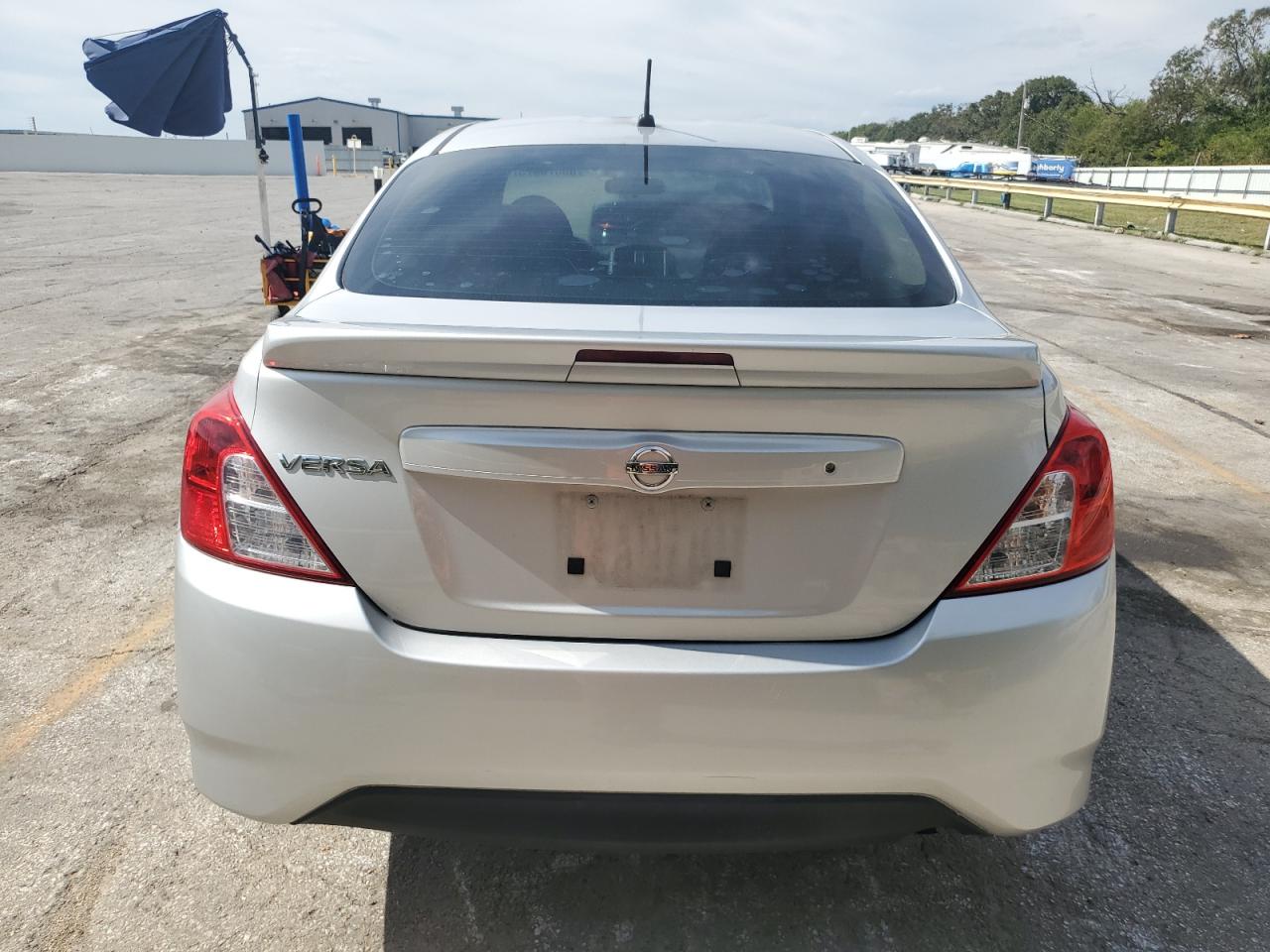 2016 Nissan Versa S VIN: 3N1CN7AP0GL908015 Lot: 83878575