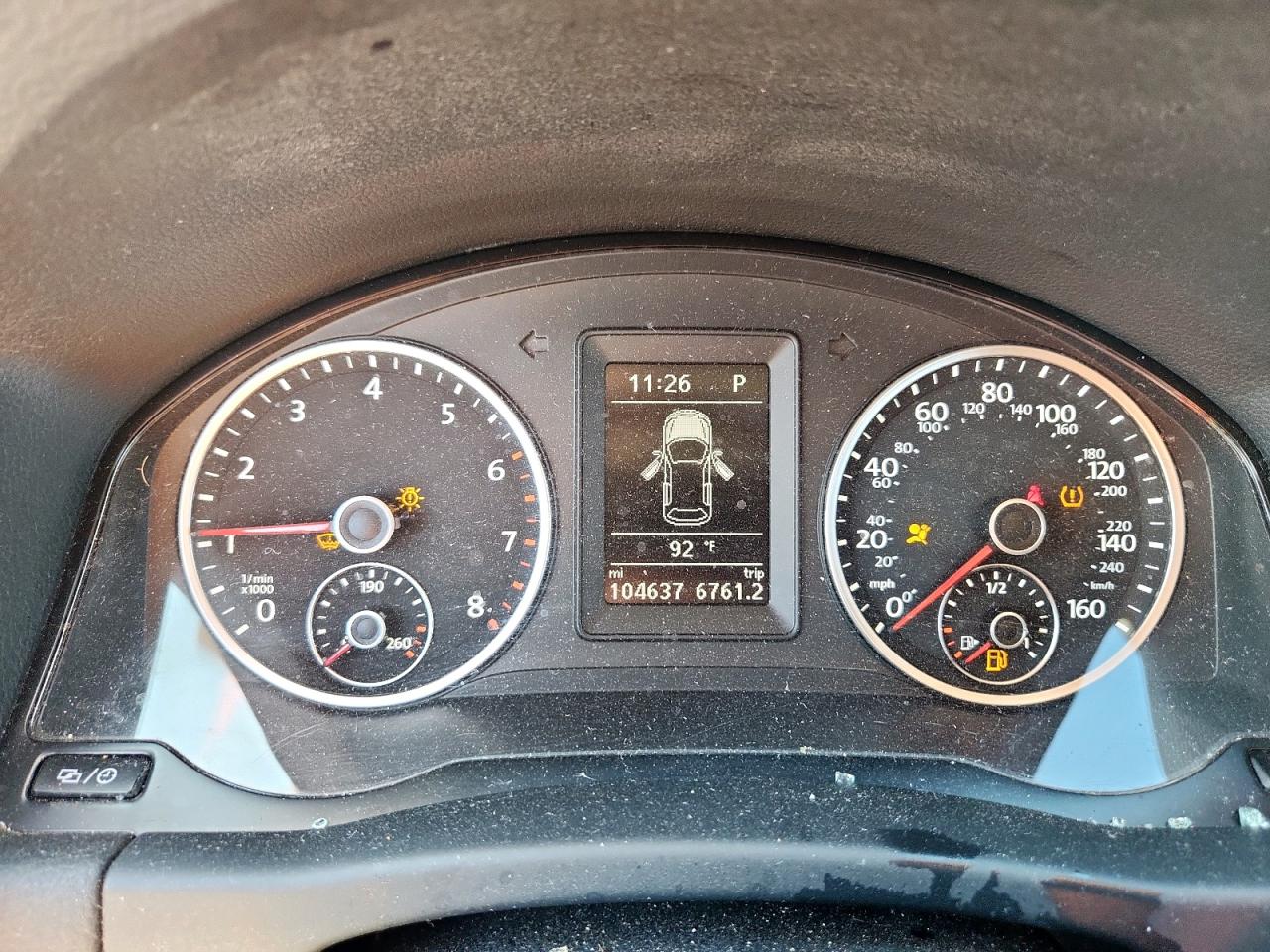 2018 Volkswagen Tiguan Limited VIN: WVGAV7AX5JK004752 Lot: 70204025