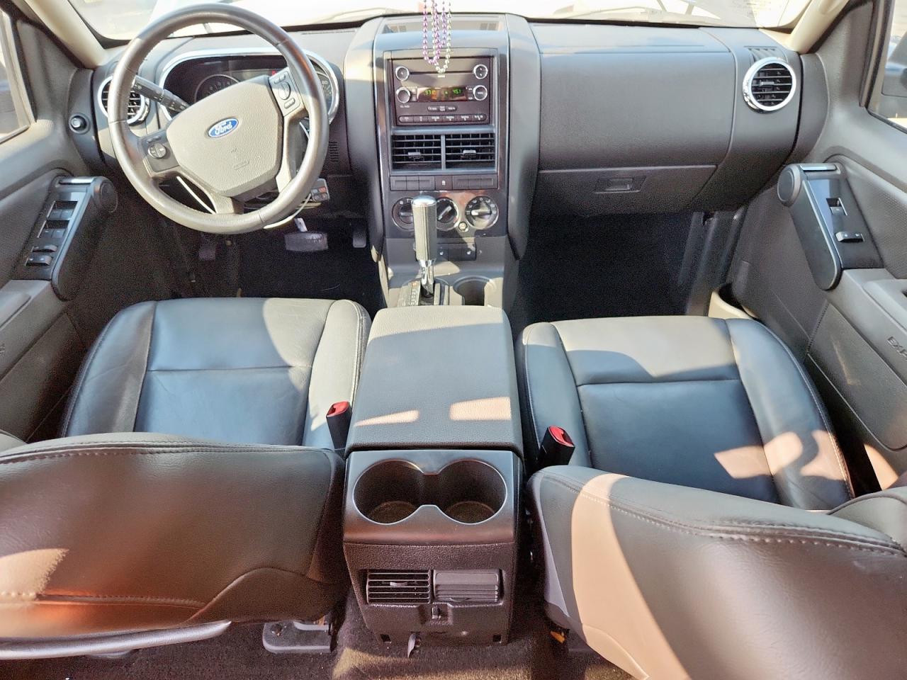 2009 Ford Explorer Xlt VIN: 1FMEU63E59UA19665 Lot: 81186325