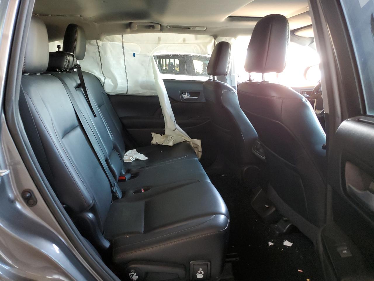 2017 Toyota Highlander Se VIN: 5TDJZRFH1HS367266 Lot: 84749725