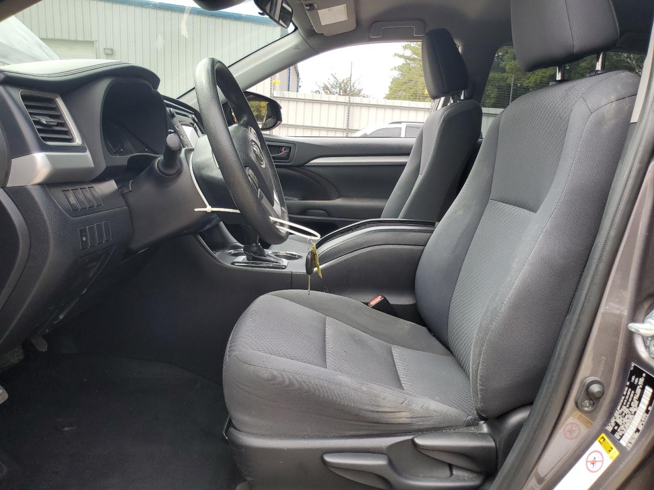 2019 Toyota Highlander Le VIN: 5TDZZRFH9KS303776 Lot: 83829635