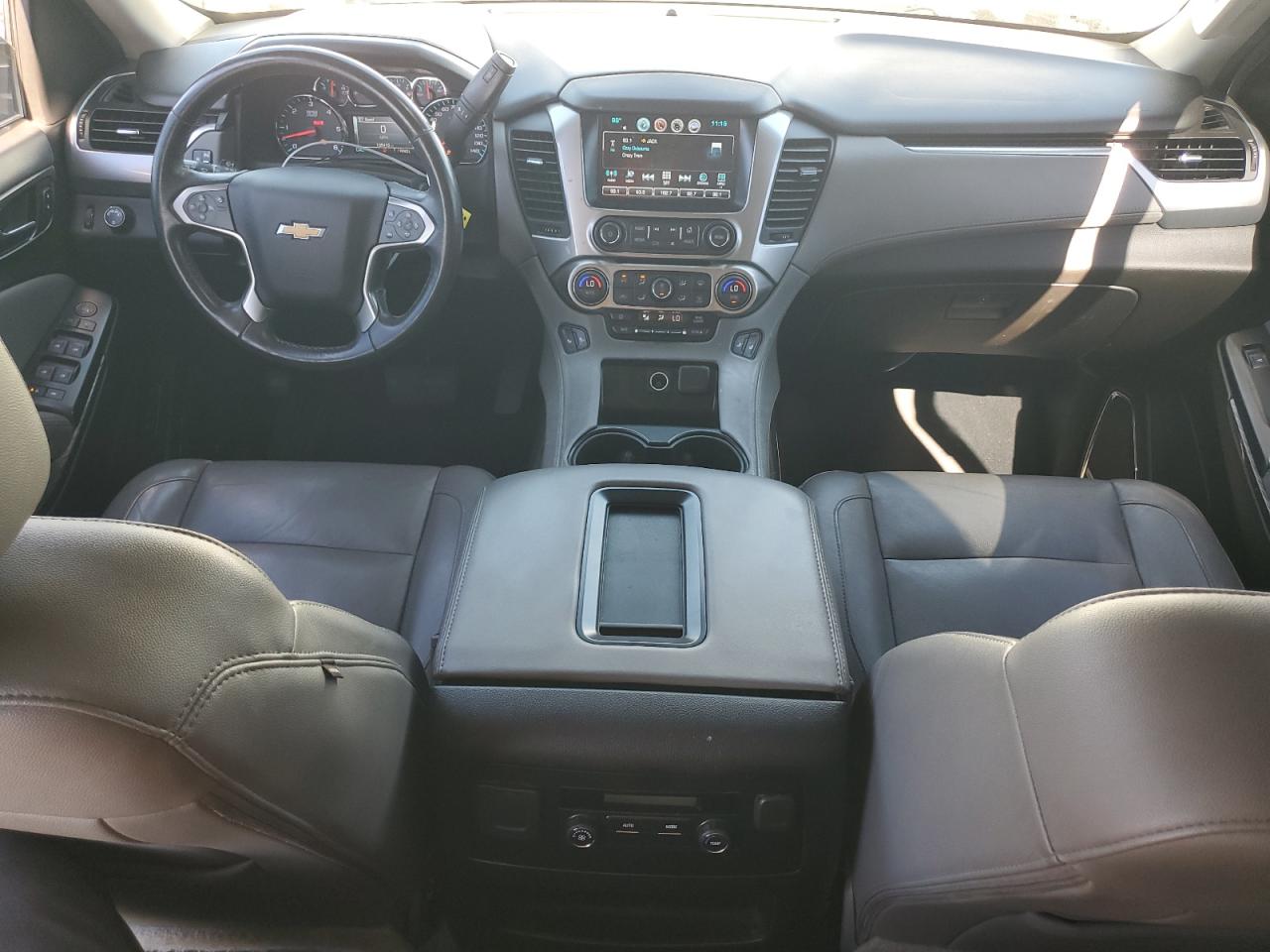 2019 Chevrolet Suburban C1500 Lt VIN: 1GNSCHKC5KR187585 Lot: 70042135