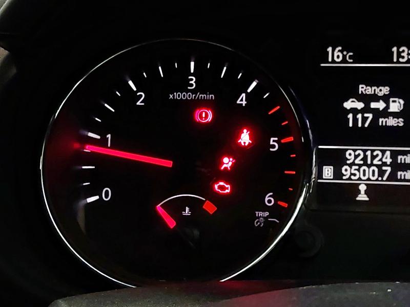 2012 NISSAN QASHQAI N-TEC + DCI 