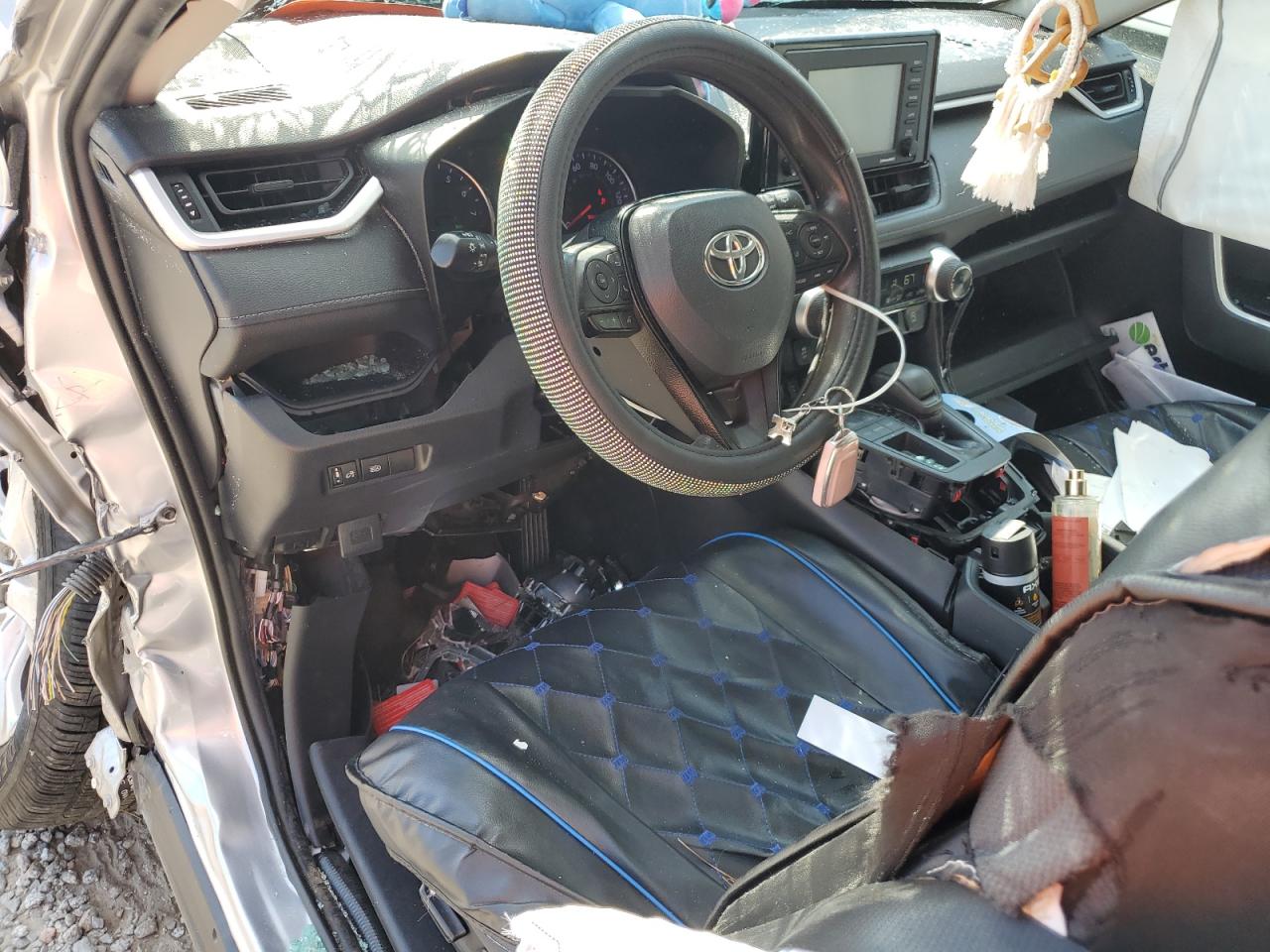 2020 Toyota Rav4 Xle VIN: 2T3W1RFV9LC052422 Lot: 81836625