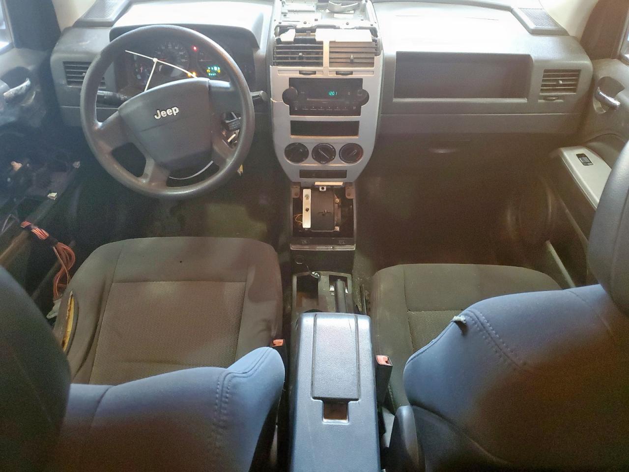 2008 Jeep Compass Sport VIN: 1J8FF47W88D691172 Lot: 80712215