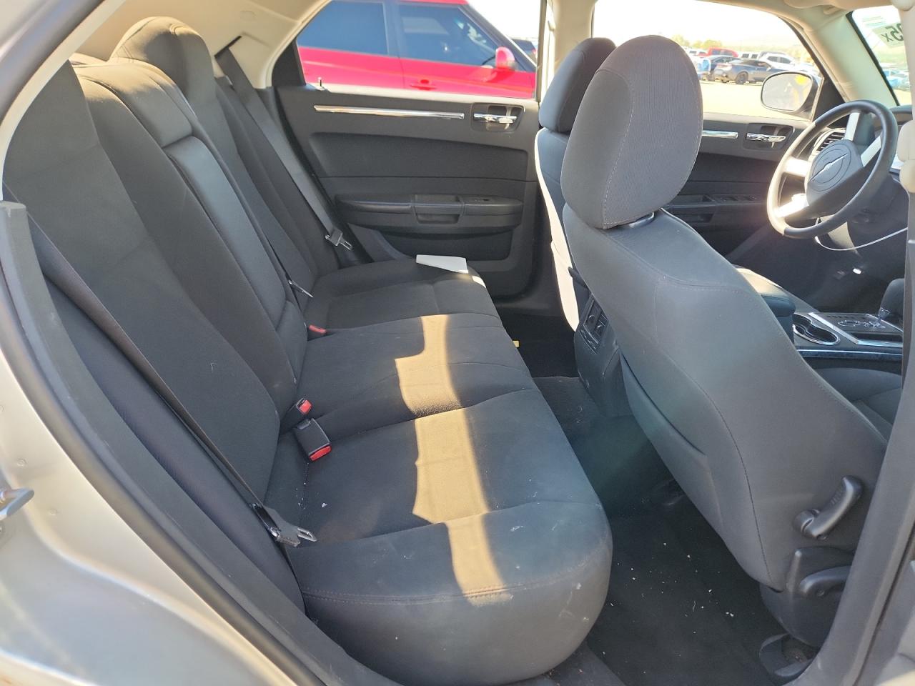 2010 Chrysler 300 Touring VIN: 2C3CA4CD2AH211430 Lot: 80914695