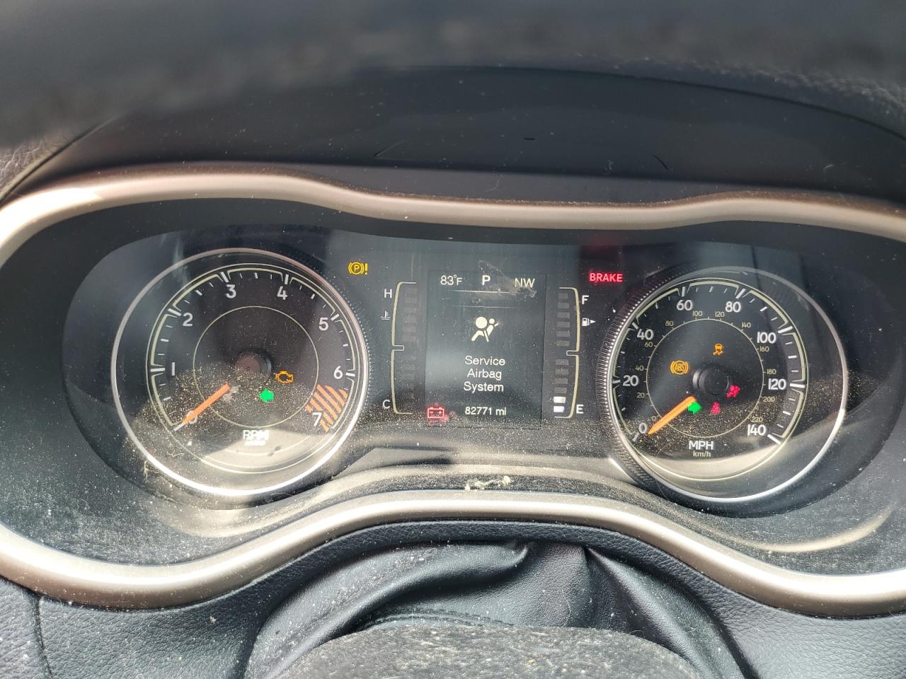 2015 Jeep Cherokee Latitude VIN: 1C4PJMCB9FW505556 Lot: 71733675