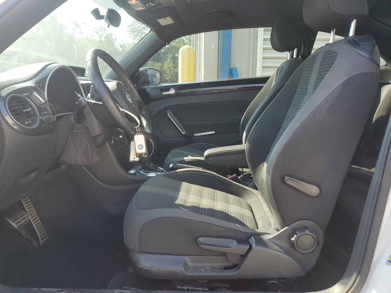 2013 Volkswagen Beetle Turbo VIN: 3VWV67AT8DM608564 Lot: 80722375