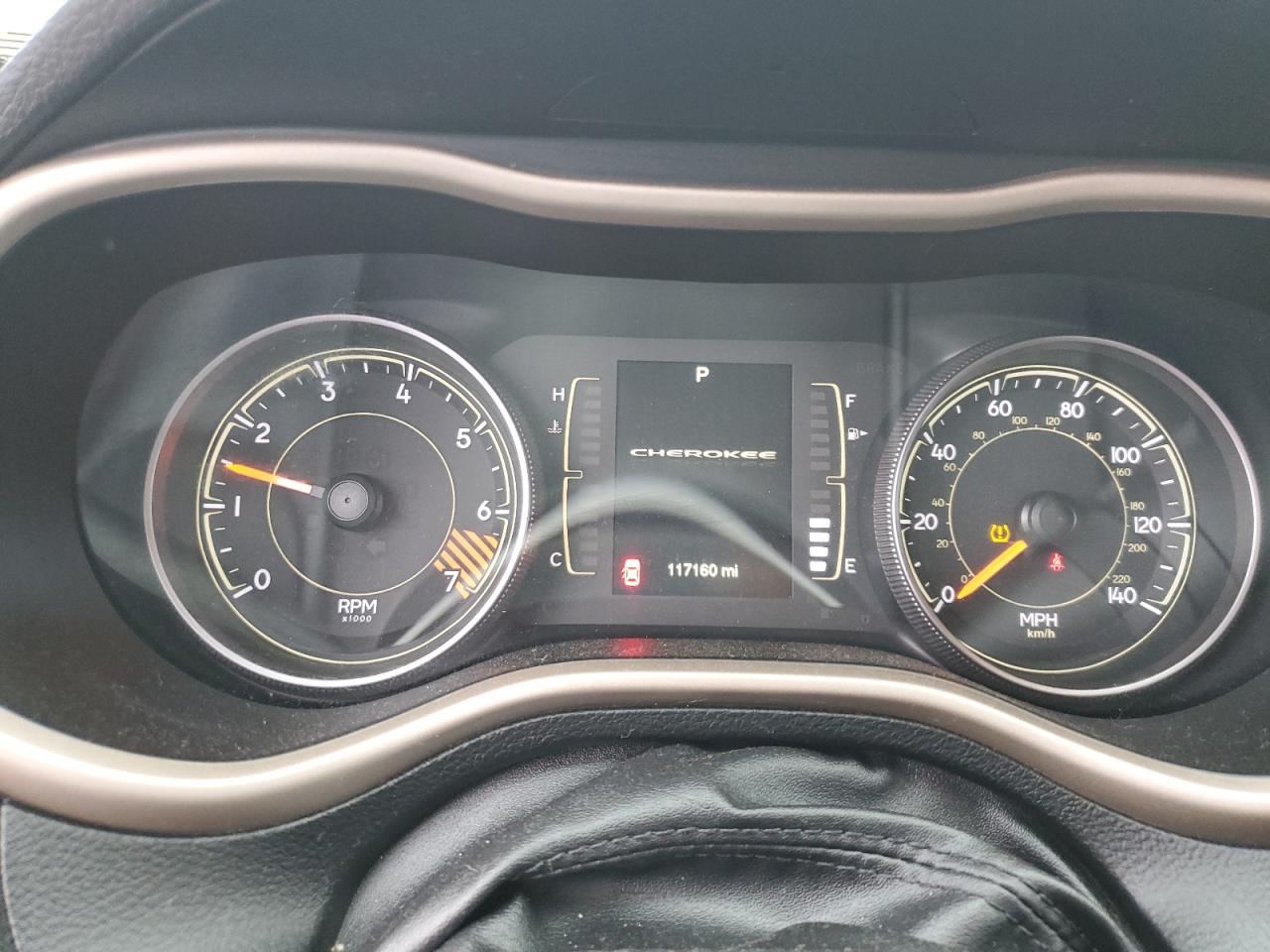 2015 Jeep Cherokee Latitude VIN: 1C4PJMCB4FW571769 Lot: 84007415