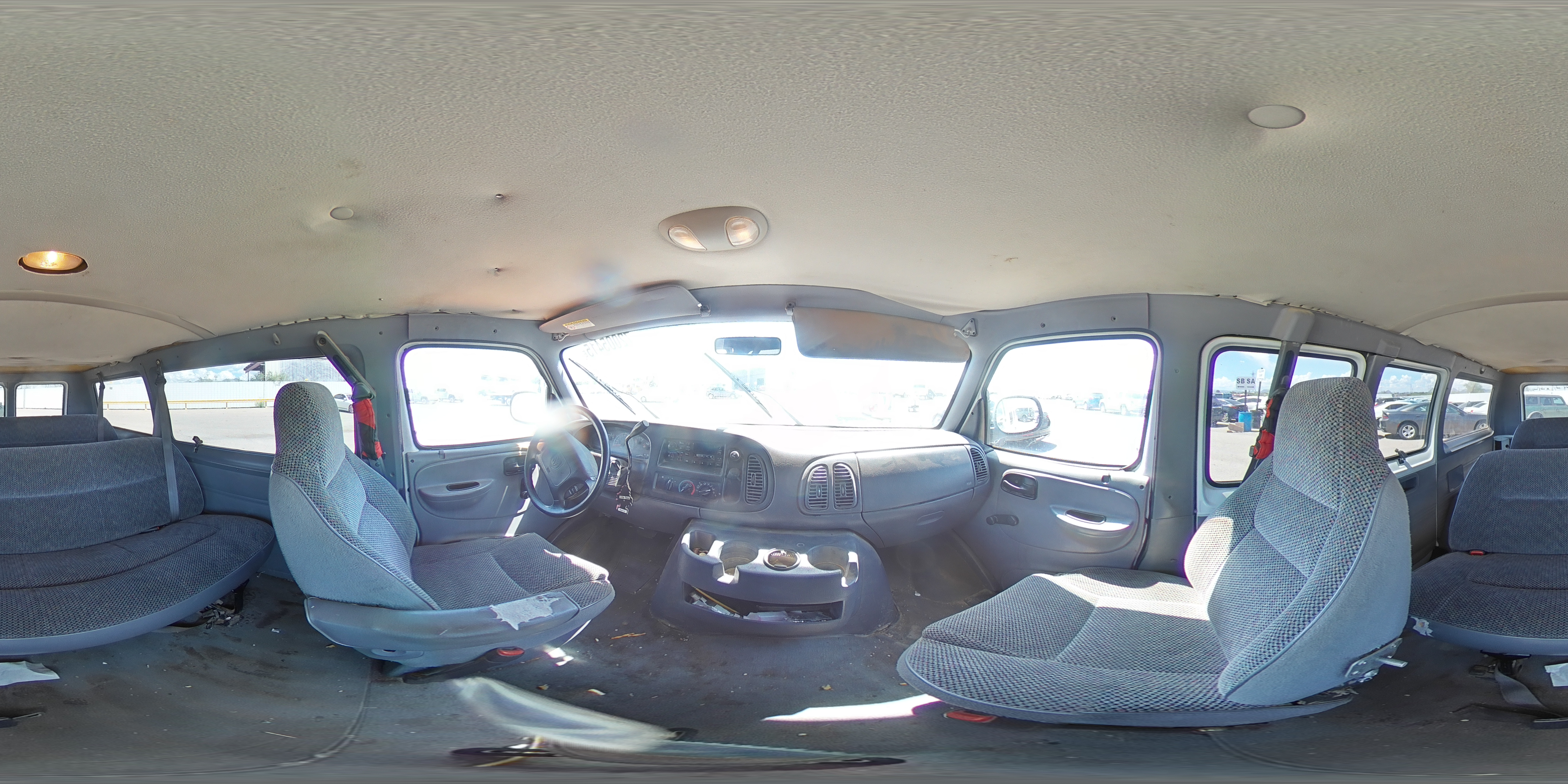 2000 Dodge Ram Wagon B1500 VIN: 2B4HB15X8YK115753 Lot: 72005415