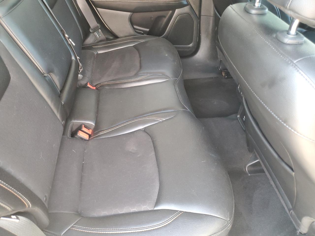 2018 Jeep Compass Latitude VIN: 3C4NJDBB9JT307115 Lot: 83821035