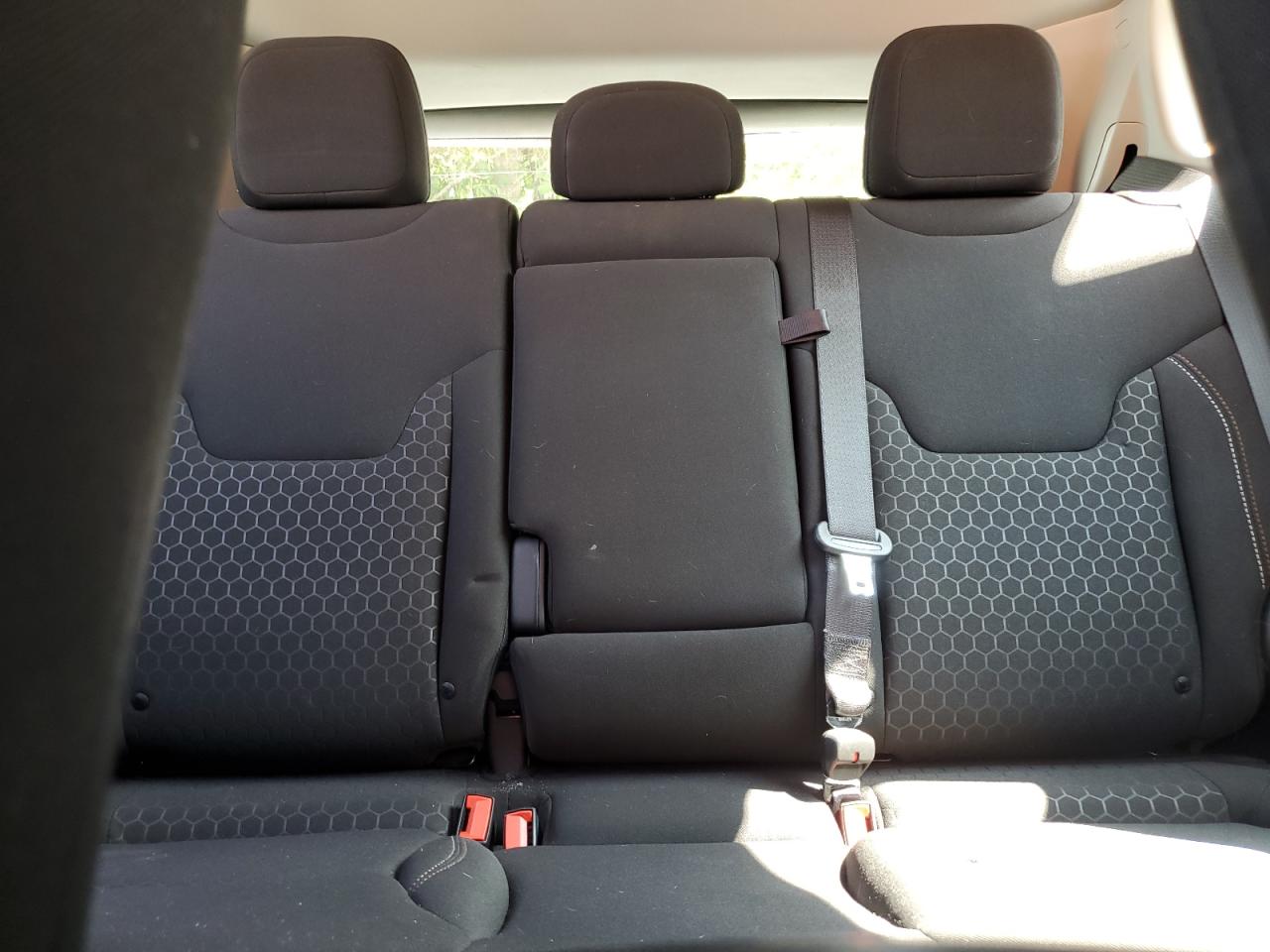 2020 Jeep Compass Sport VIN: 3C4NJCAB6LT253397 Lot: 71268195