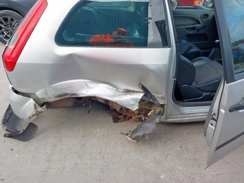 2003 FORD FIESTA FINESSE 