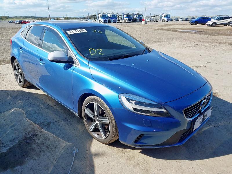 2017 VOLVO V40 D2 [120] R DESIGN NAV PLUS 5DR