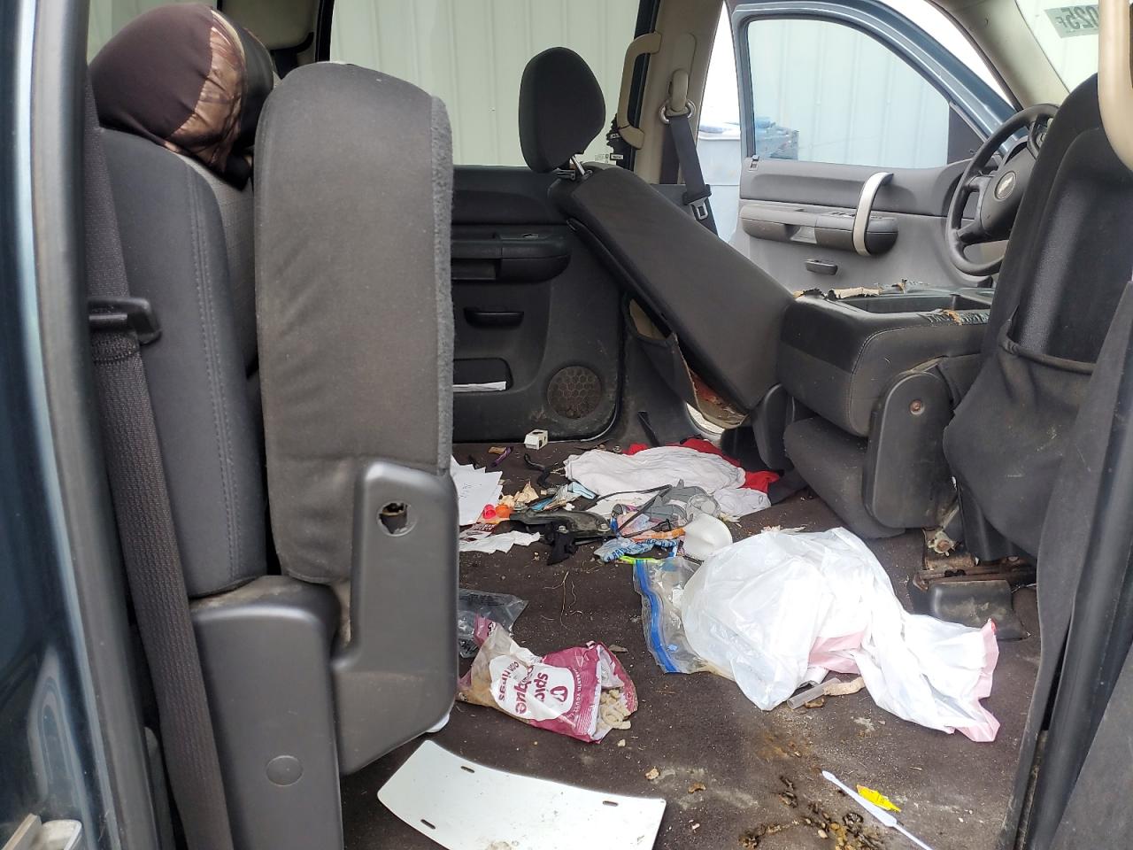 2008 Chevrolet Silverado C1500 VIN: 3GCEC13C28G107907 Lot: 70383025