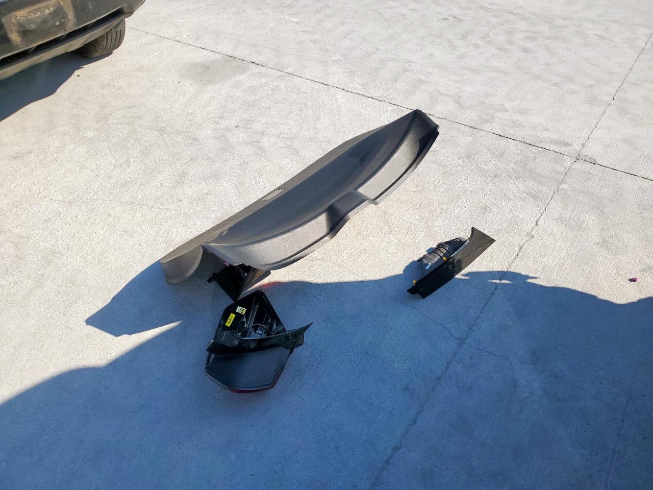 2018 Nissan Rogue S VIN: KNMAT2MT6JP589981 Lot: 84637055