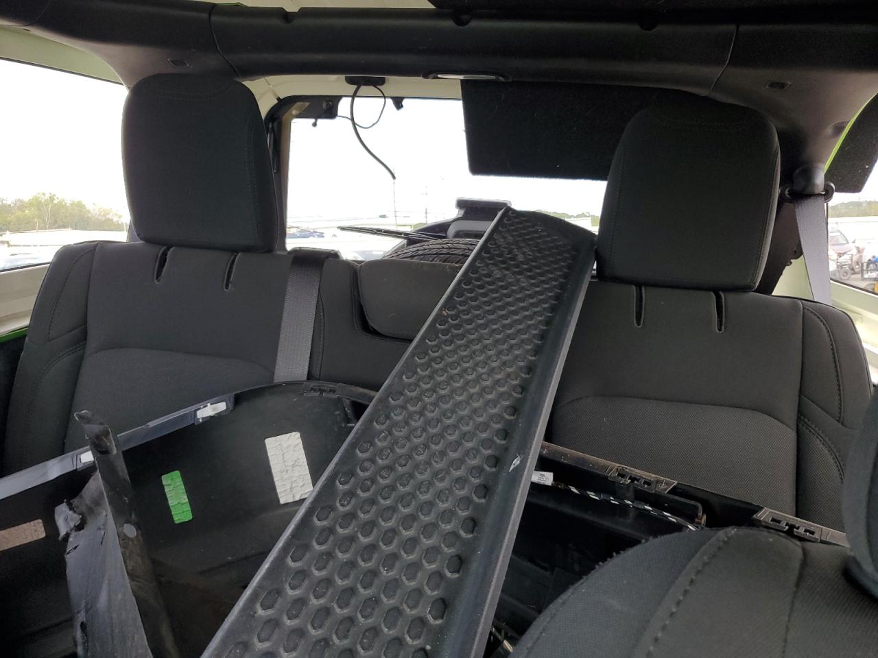 2018 Jeep Wrangler Unlimited Sport VIN: 1C4HJXDG7JW240614 Lot: 80277675