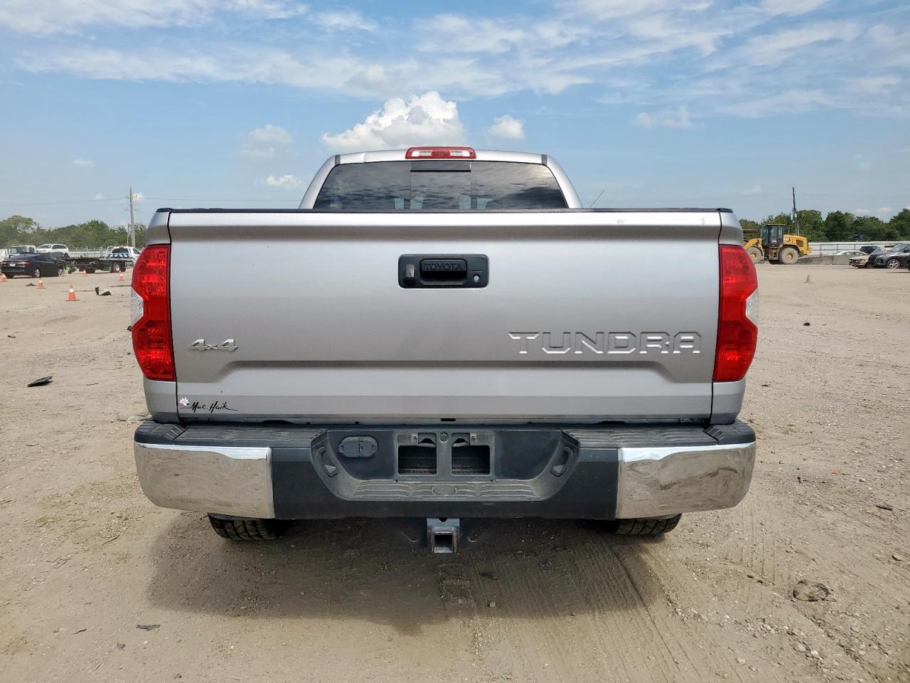 2018 Toyota Tundra Double Cab Sr VIN: 5TFUW5F13JX758338 Lot: 80695575