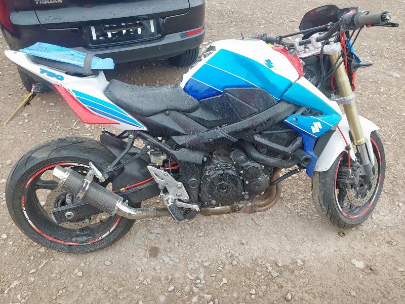 2011 SUZUKI GSR 750 L1 