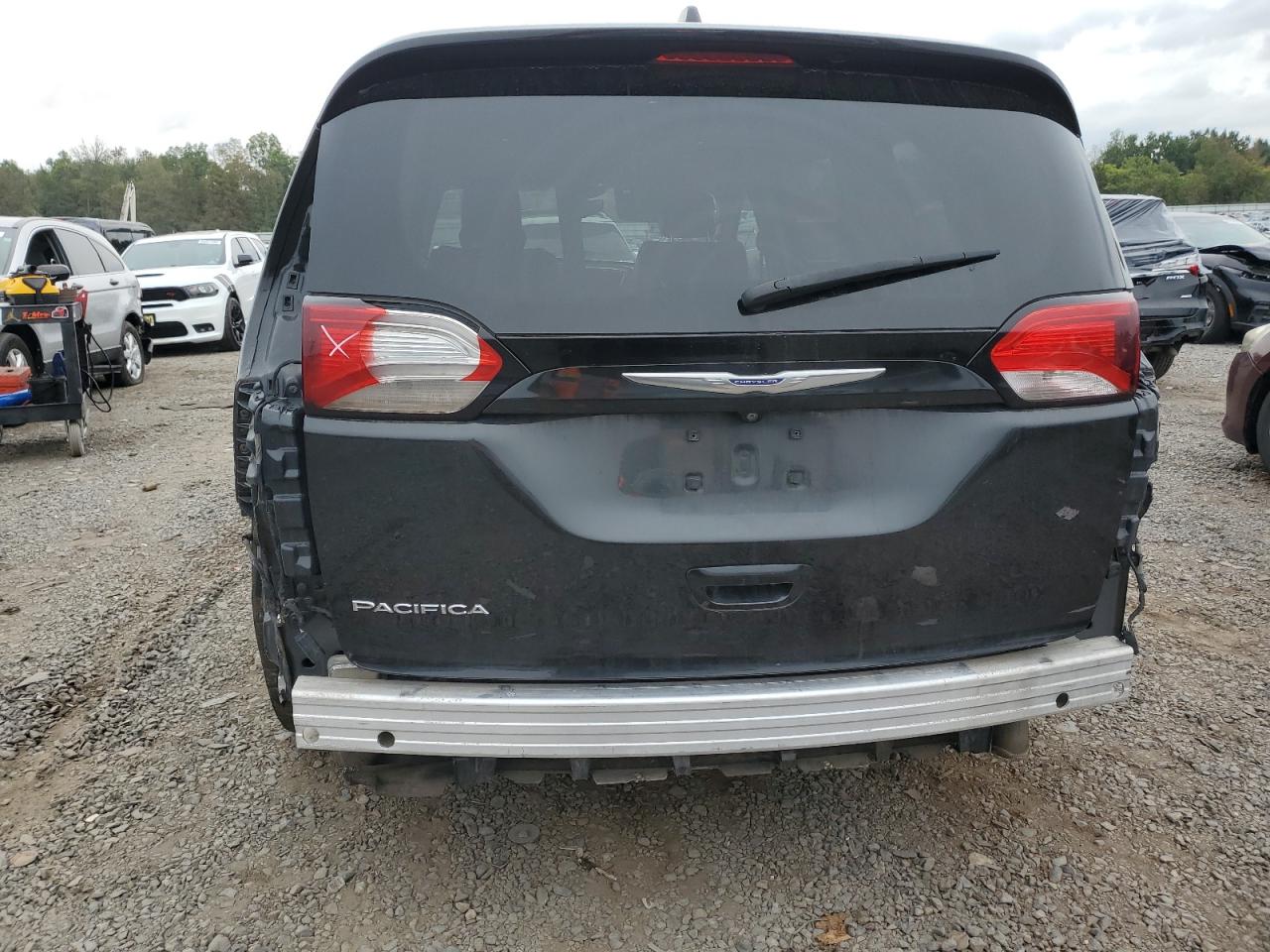 2019 Chrysler Pacifica Touring L VIN: 2C4RC1BG8KR650878 Lot: 80671715