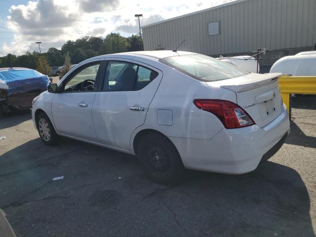  NISSAN VERSA 2018 Белы