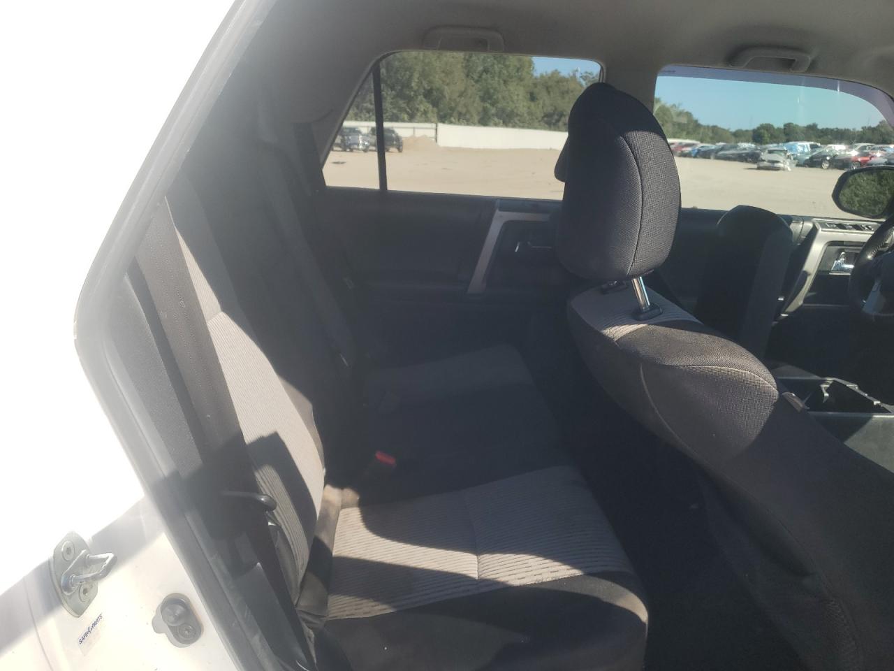 2014 Toyota 4Runner Sr5 VIN: JTEBU5JR7E5190585 Lot: 81112705