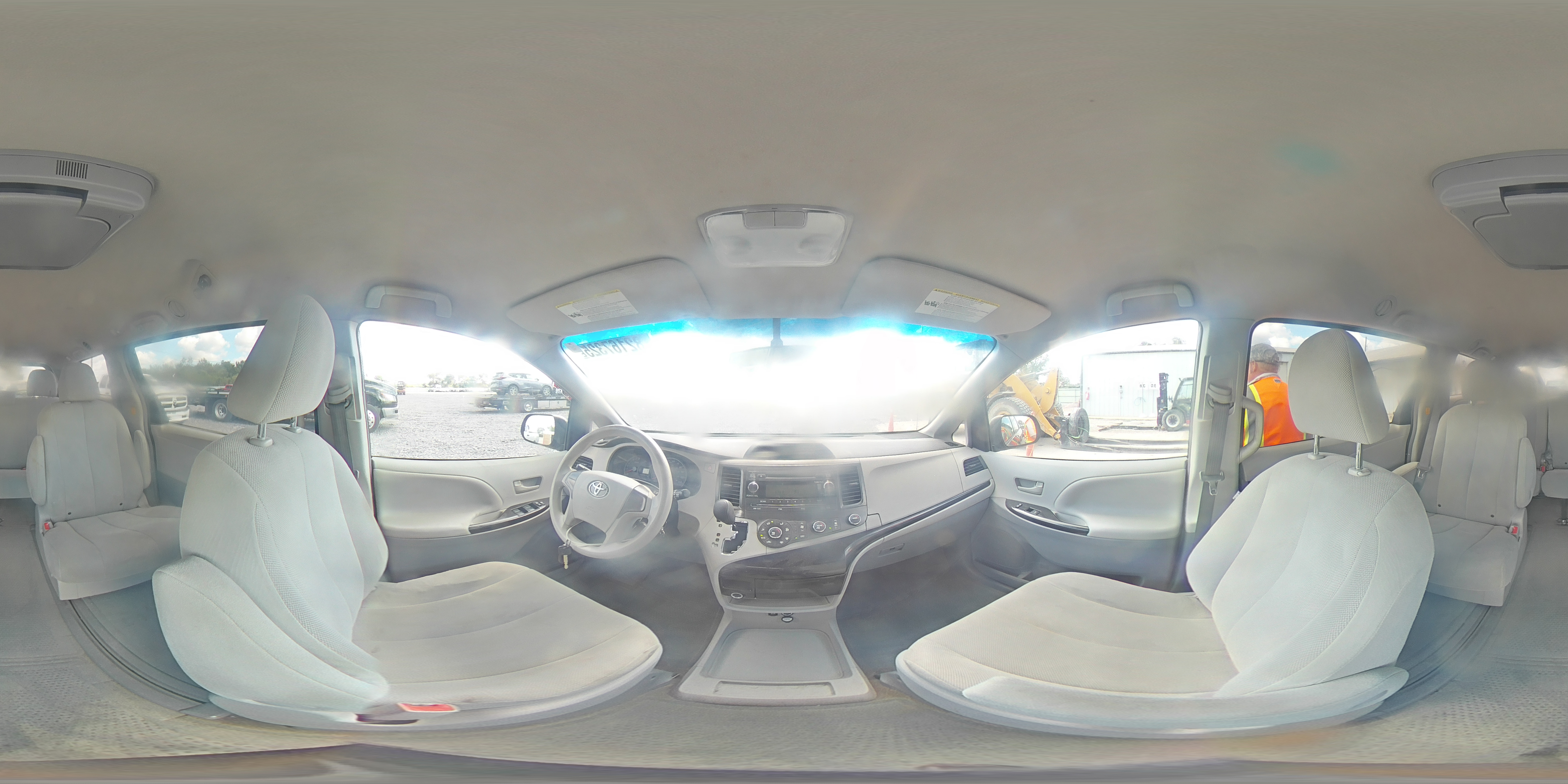 2012 Toyota Sienna VIN: 5TDZK3DCXCS233781 Lot: 82167325