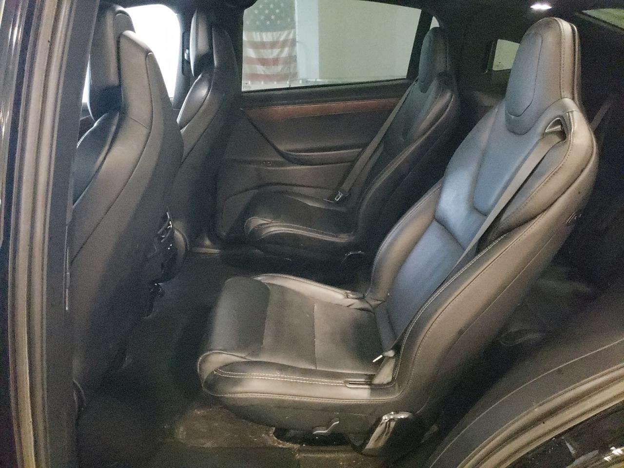 2018 Tesla Model X VIN: 5YJXCBE41JF125458 Lot: 81709185