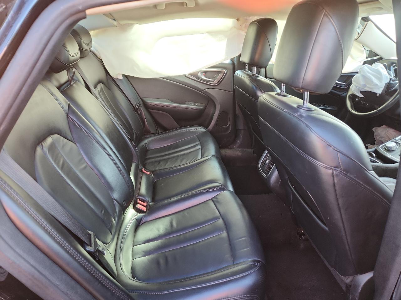 2015 Chrysler 200 C VIN: 1C3CCCCB9FN593778 Lot: 81141775