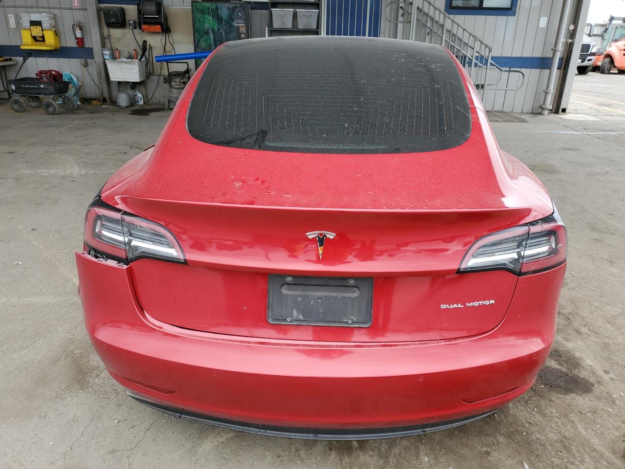 2018 Tesla Model 3 VIN: 5YJ3E1EB5JF056047 Lot: 84402705
