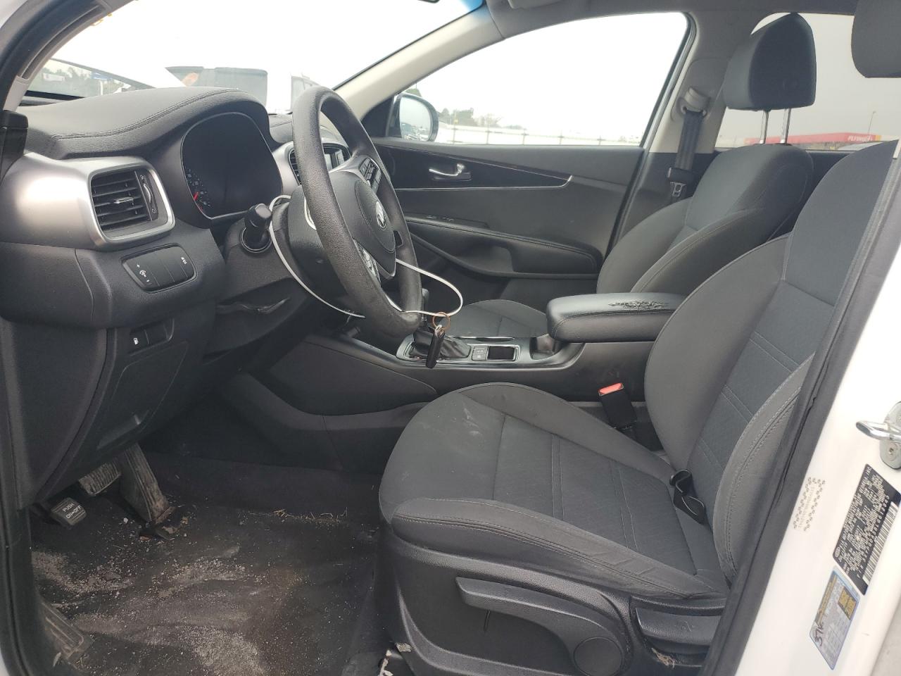 2020 Kia Sorento S VIN: 5XYPGDA58LG612943 Lot: 83783665