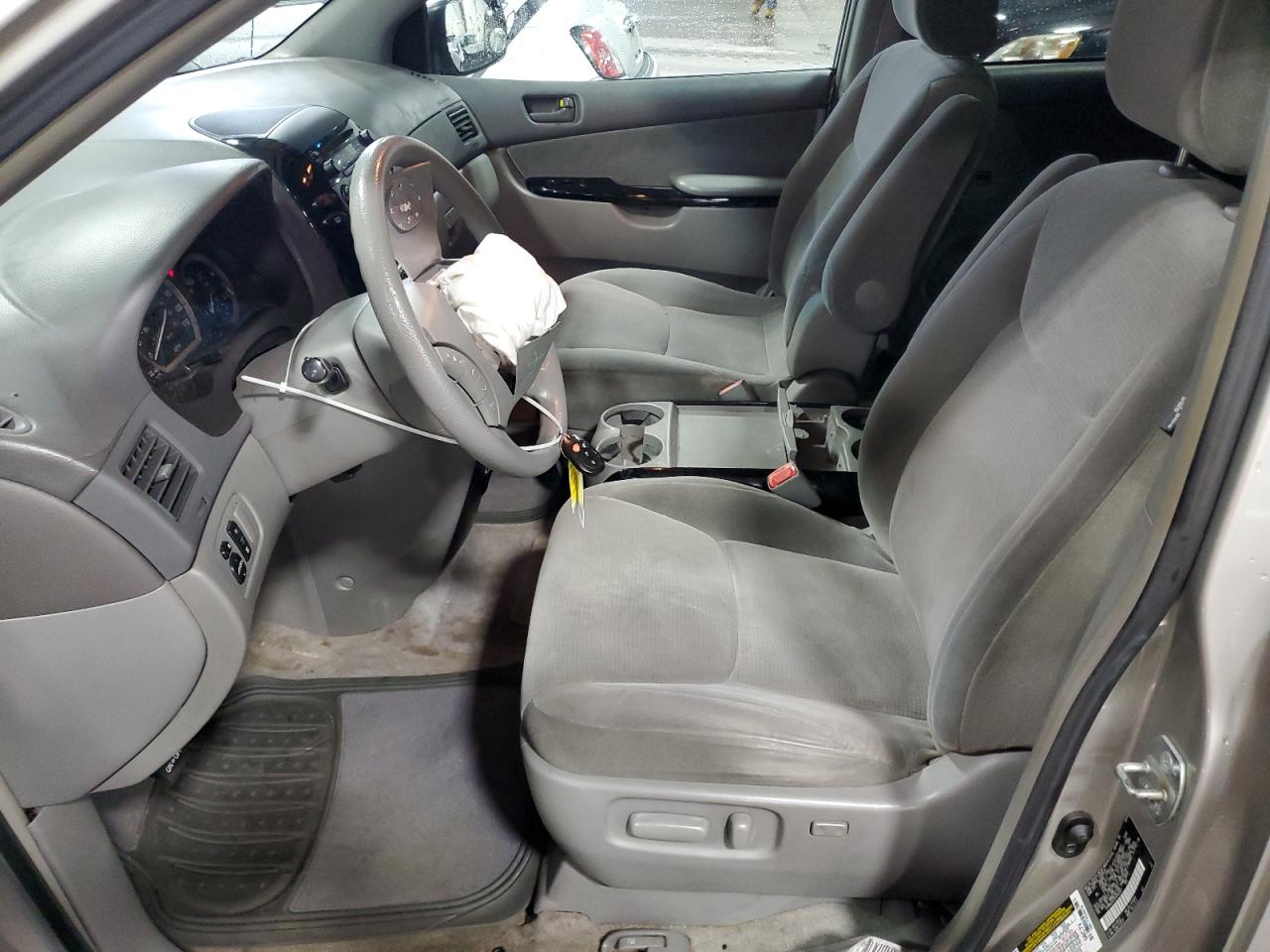 2005 Toyota Sienna Le VIN: 5TDBA23C55S042501 Lot: 71744035