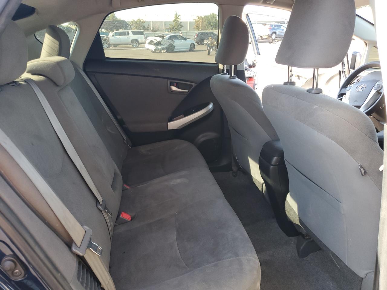 2015 Toyota Prius VIN: JTDKN3DU5F0411265 Lot: 81118385