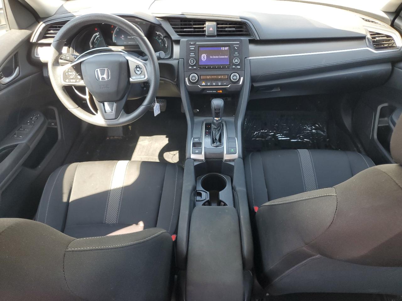 2020 Honda Civic Lx VIN: 19XFC2F69LE013141 Lot: 71868205