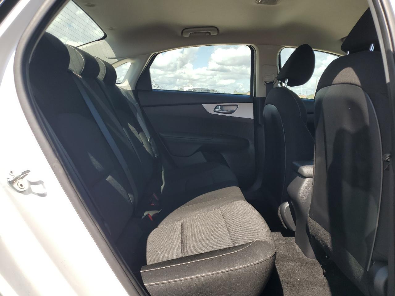 2024 Kia Forte Lx VIN: 3KPF24AD9RE759585 Lot: 80669565