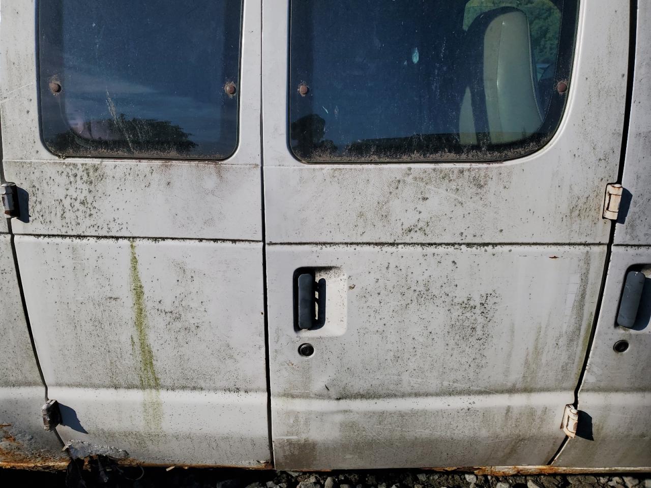 2002 Ford Econoline E250 Van VIN: 1FTNE24262HA25469 Lot: 71023565