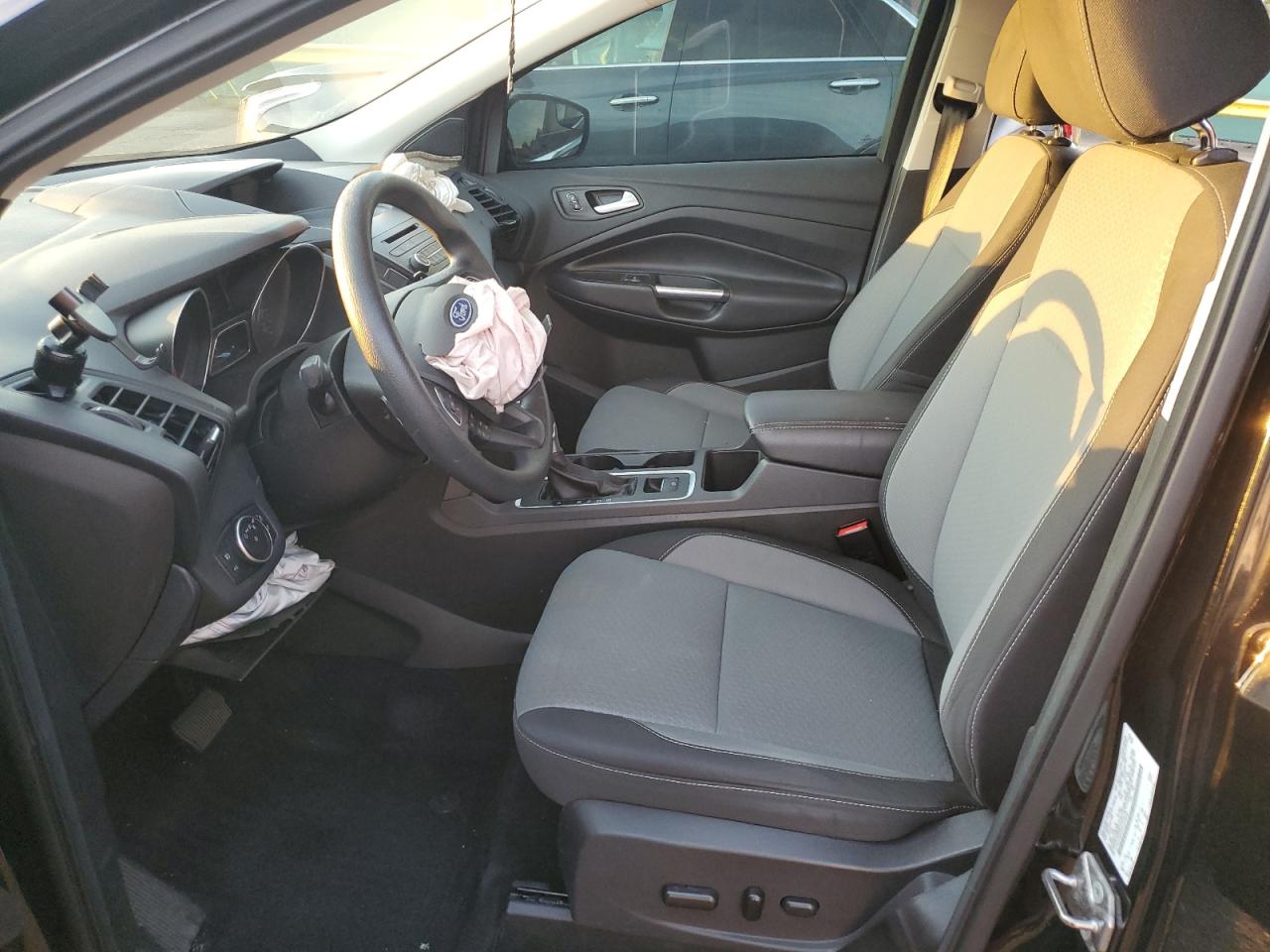 2017 Ford Escape Se VIN: 1FMCU9GD0HUD28548 Lot: 81093865