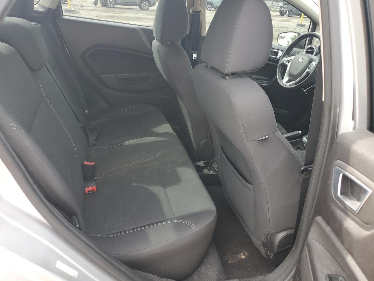 2014 Ford Fiesta Se VIN: 3FADP4BJ4EM202795 Lot: 81547975