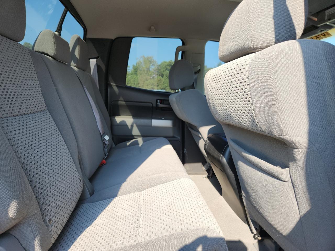 2008 Toyota Tundra Double Cab VIN: 5TFRT54198X018000 Lot: 81215965