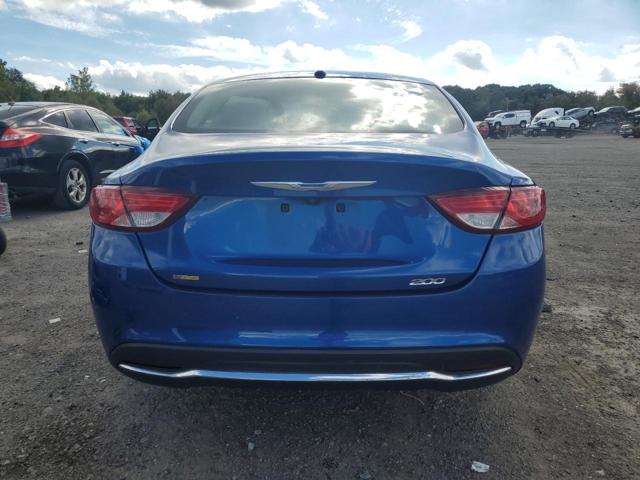2015 Chrysler 200 Limited VIN: 1C3CCCAB1FN675054 Lot: 82099085