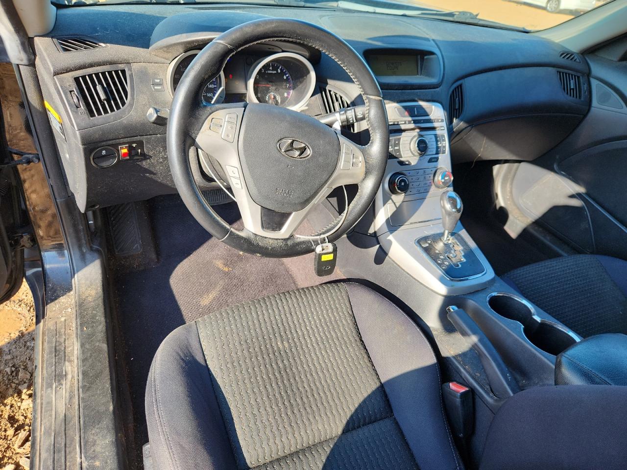 2010 Hyundai Genesis Coupe 2.0T VIN: KMHHT6KD9AU009993 Lot: 84393205