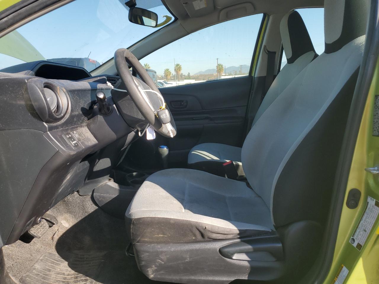 2016 Toyota Prius C VIN: JTDKDTB31G1120786 Lot: 81090755