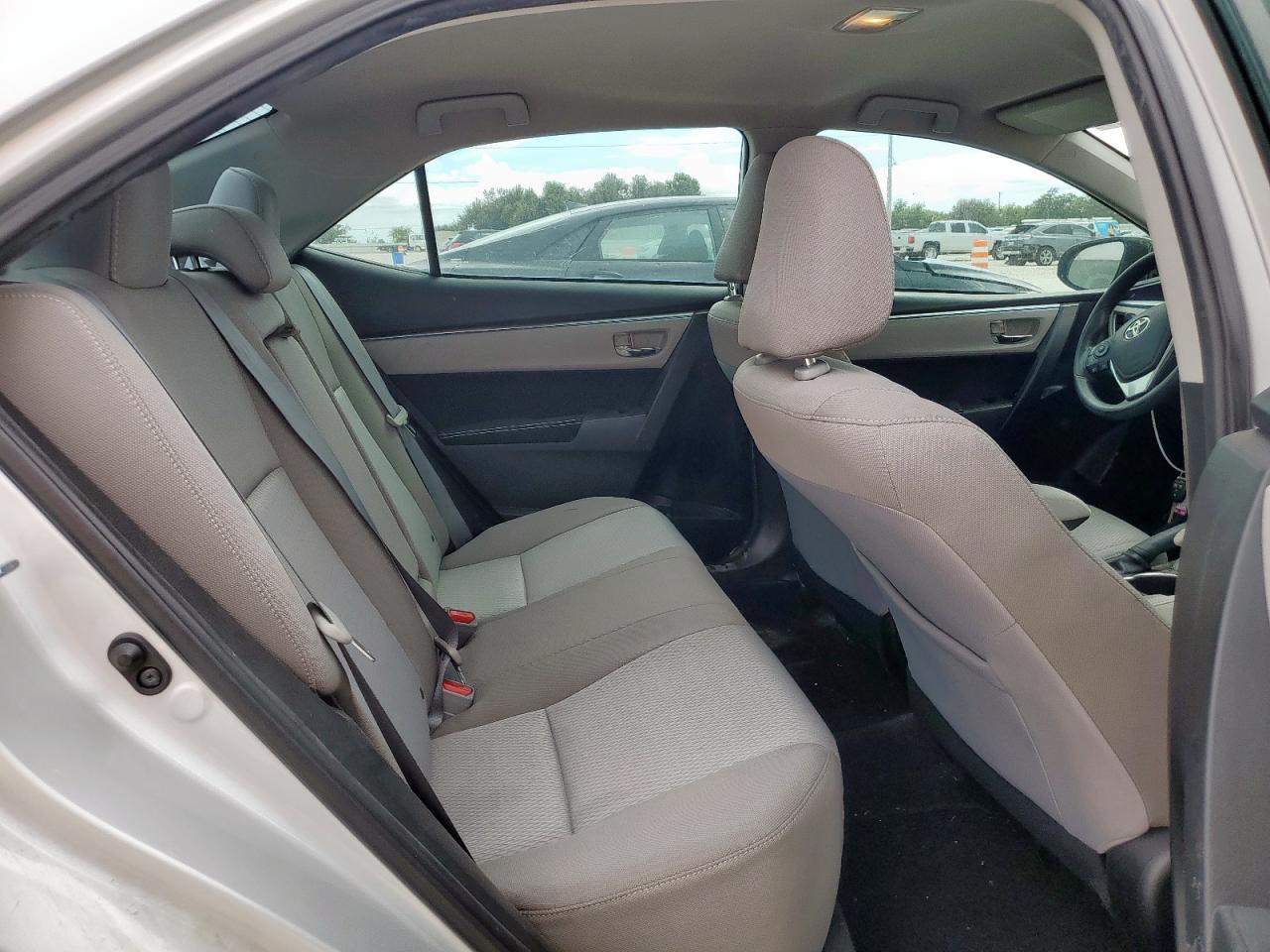 2016 Toyota Corolla L VIN: 5YFBURHE5GP470476 Lot: 83830835