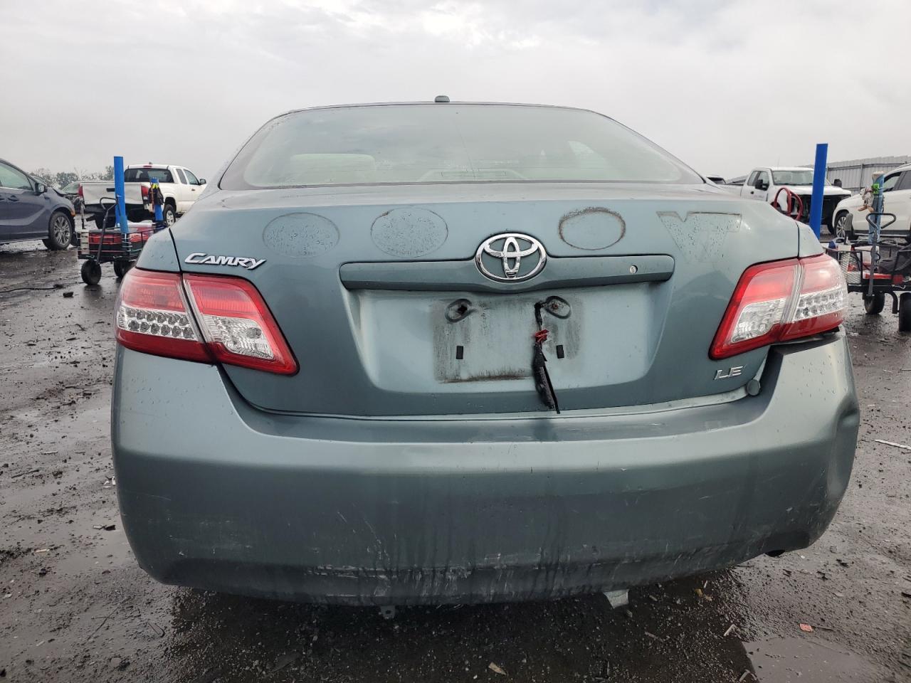 2010 Toyota Camry Base VIN: 4T1BF3EKXAU530548 Lot: 80791155