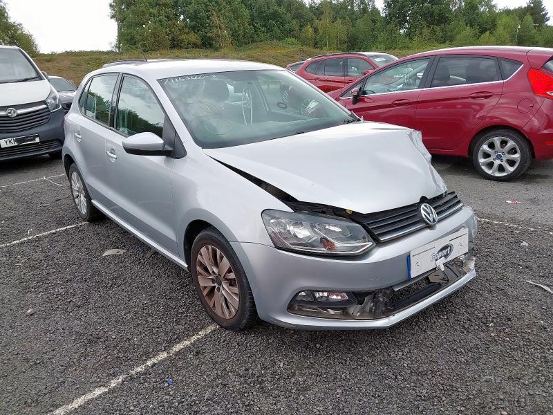 2015 VOLKSWAGEN POLO SE 