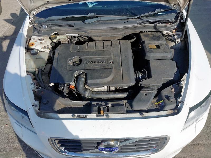 2010 VOLVO S40 SE LUX