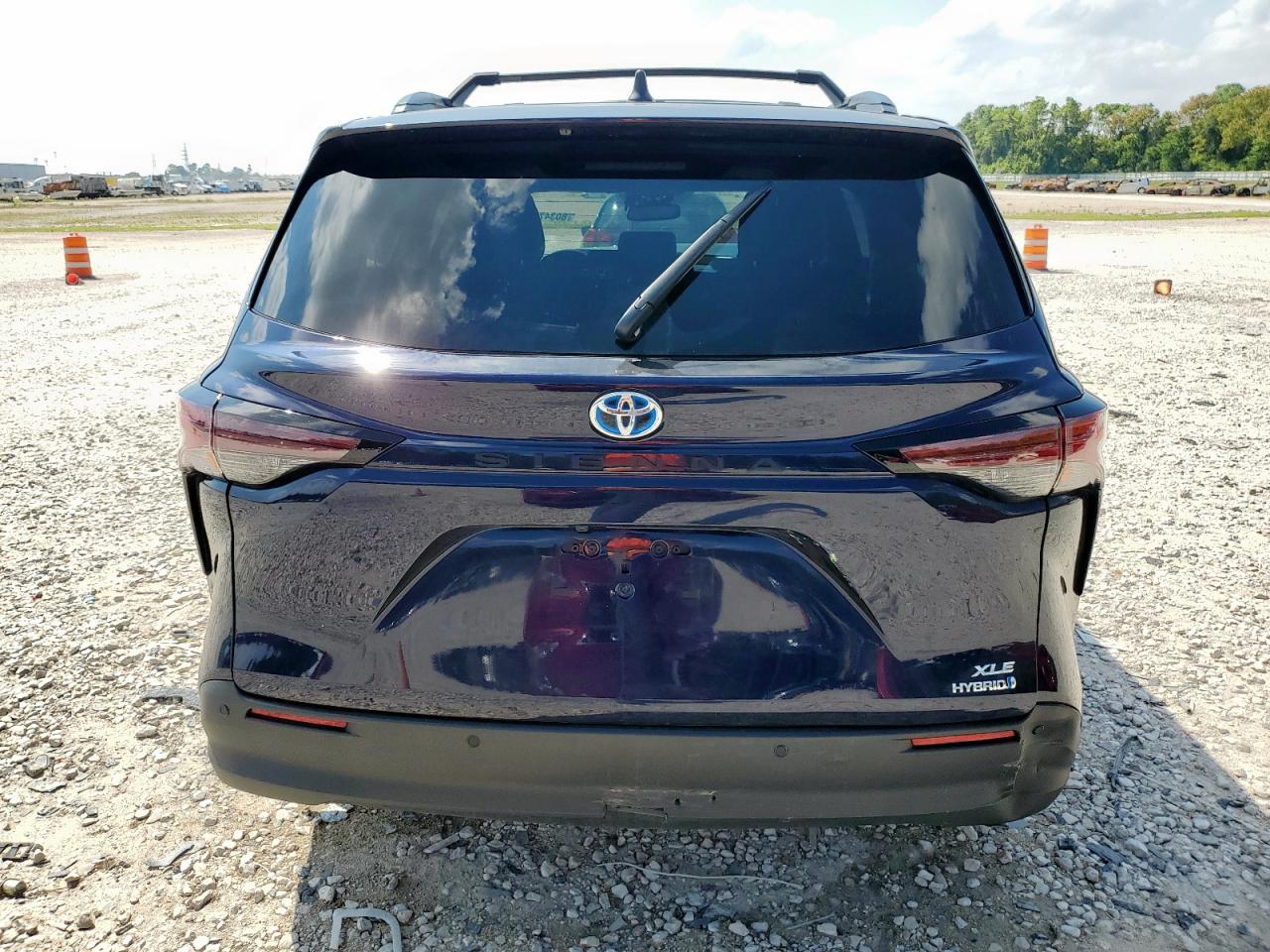 2024 Toyota Sienna Xle VIN: 5TDYRKEC4RS221568 Lot: 80347525