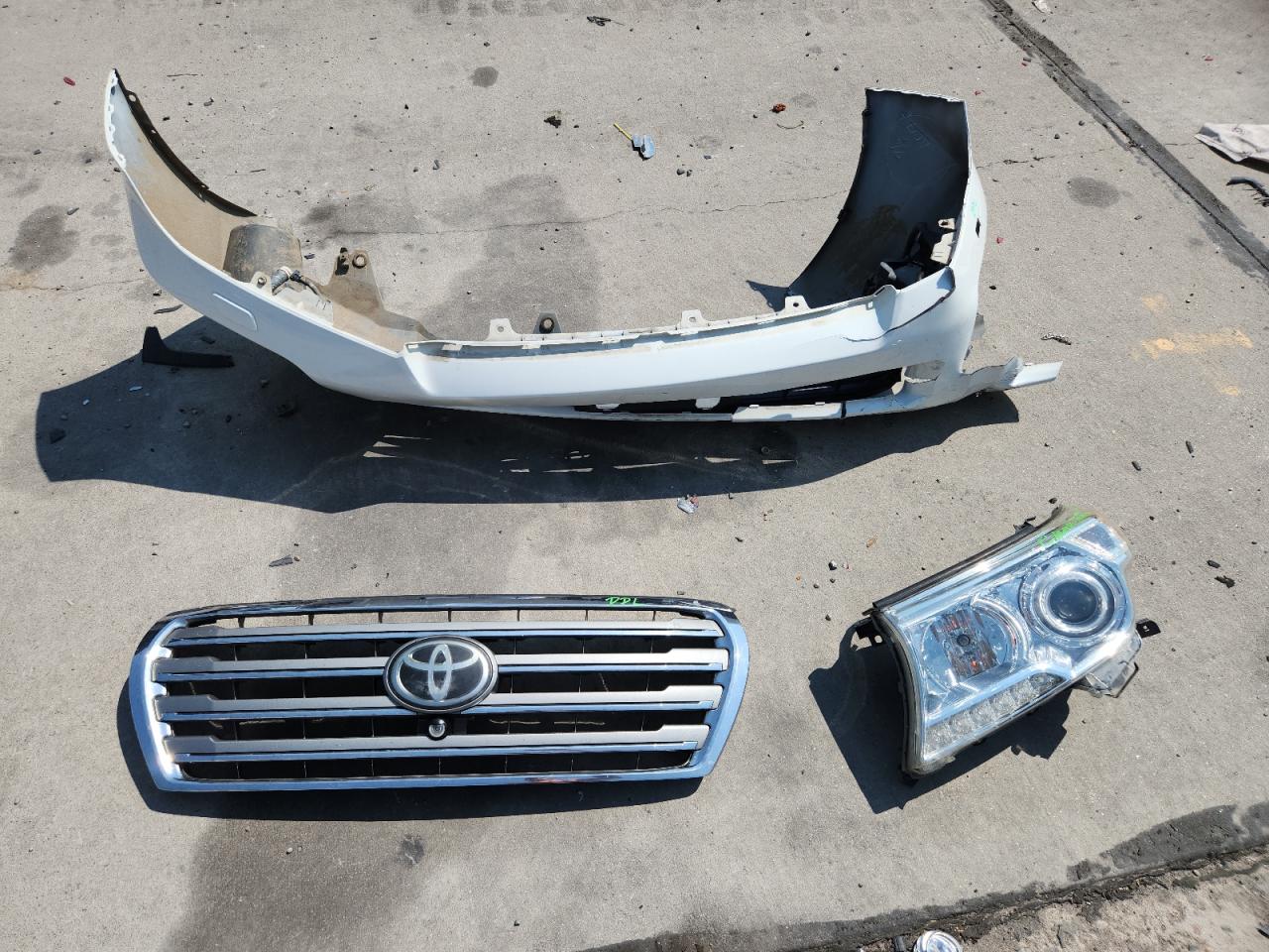 2013 Toyota Land Cruiser VIN: JTMHY7AJ4D4013327 Lot: 71533895