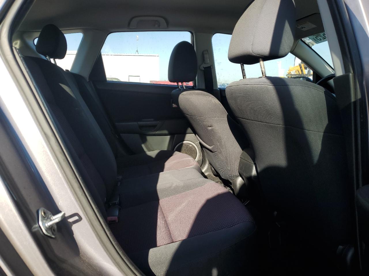 2006 Mazda 3 Hatchback VIN: JM1BK144361448483 Lot: 81433525